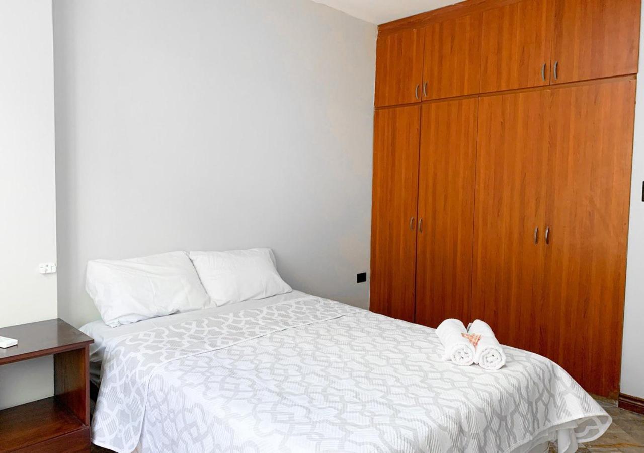 Departamento De 3 Cerca Al Mall San Marino Apartment Guayaquil